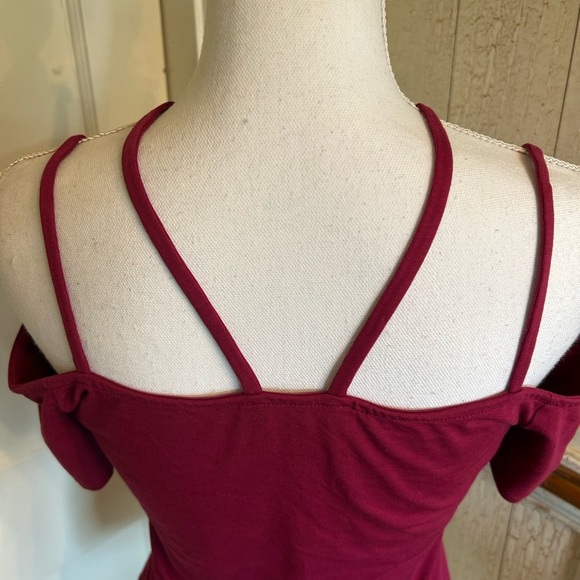 Limited Express Red Short Sleeve Cut Out Blouse - Picture 7 of 12
